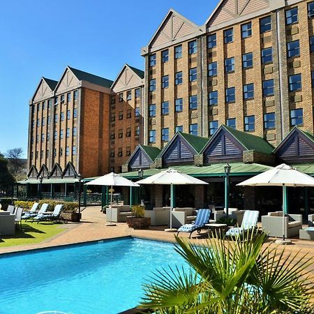 The Centurion Hotel Екстер'єр фото