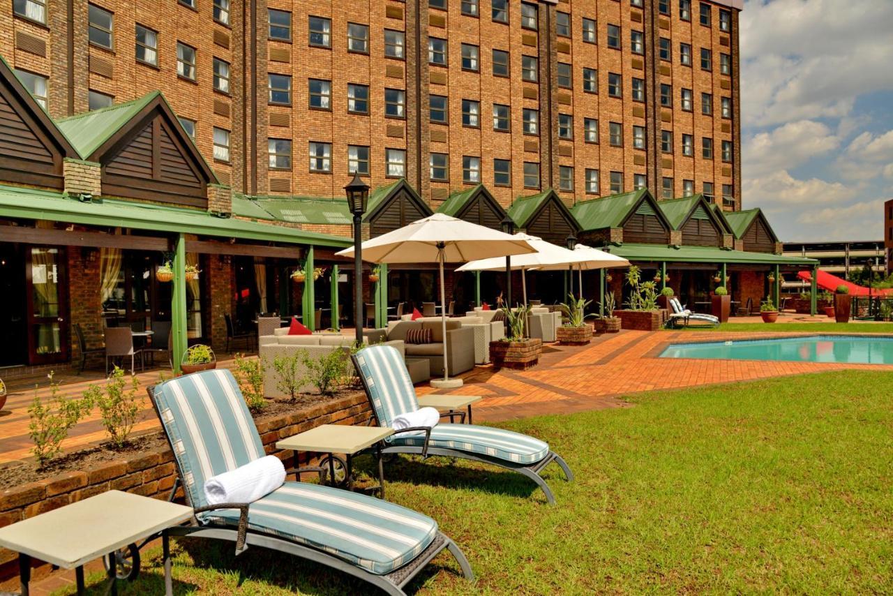 The Centurion Hotel Екстер'єр фото