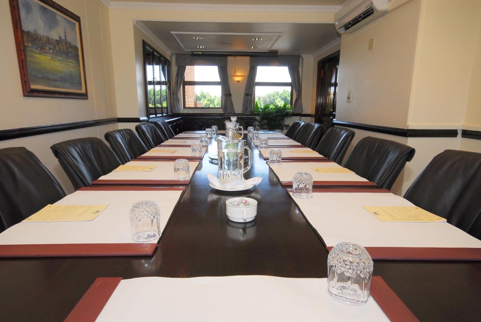 The Centurion Hotel Екстер'єр фото