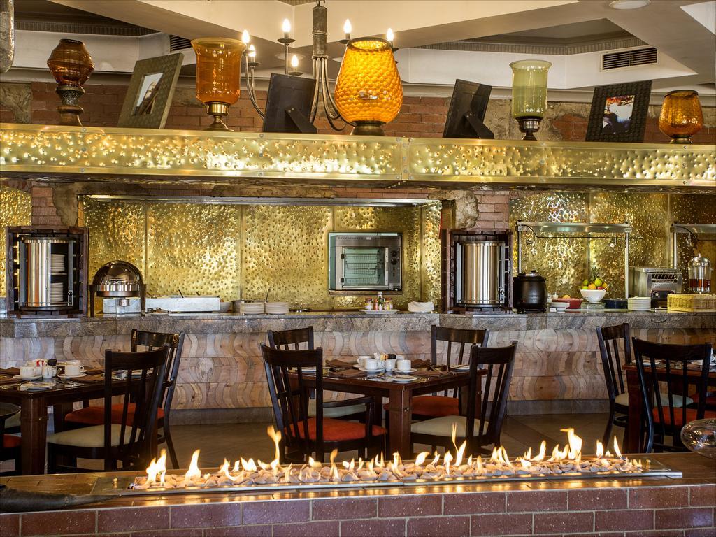 The Centurion Hotel Екстер'єр фото