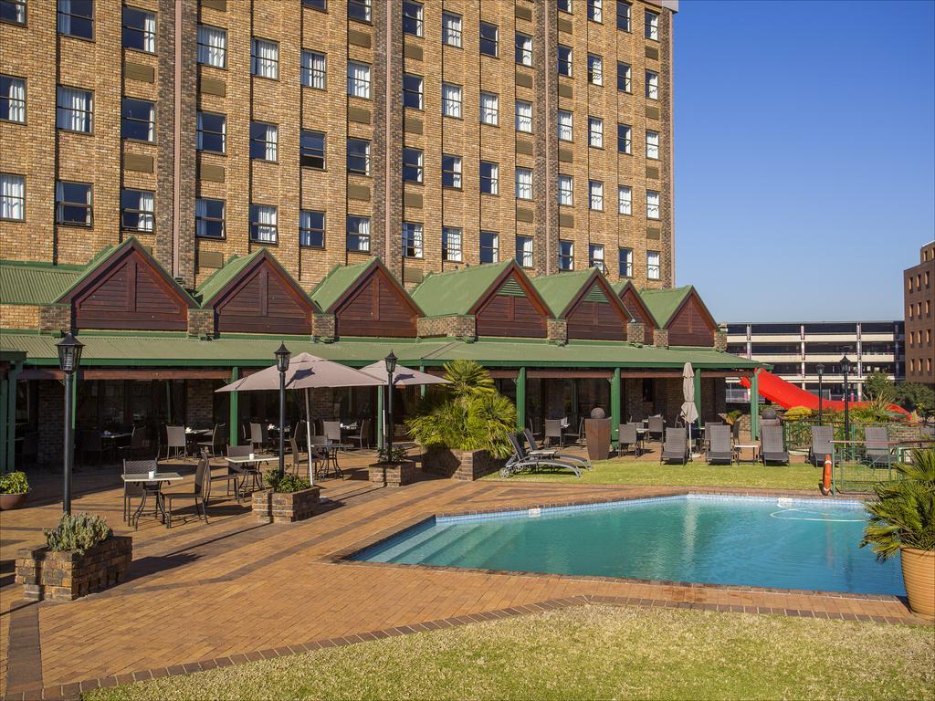 The Centurion Hotel Екстер'єр фото
