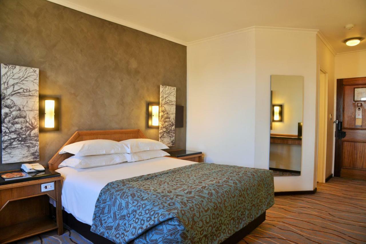 The Centurion Hotel Екстер'єр фото