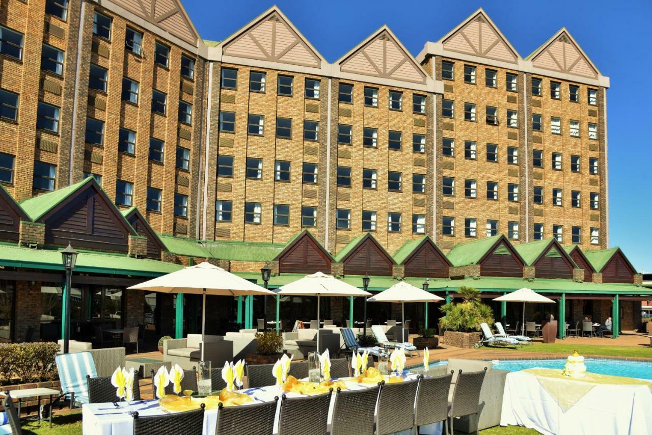 The Centurion Hotel Екстер'єр фото
