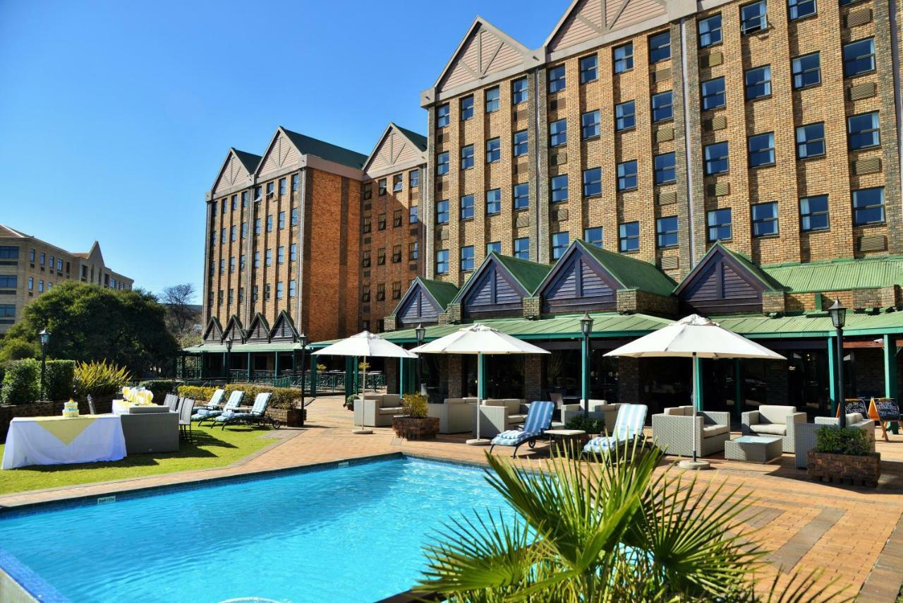 The Centurion Hotel Екстер'єр фото