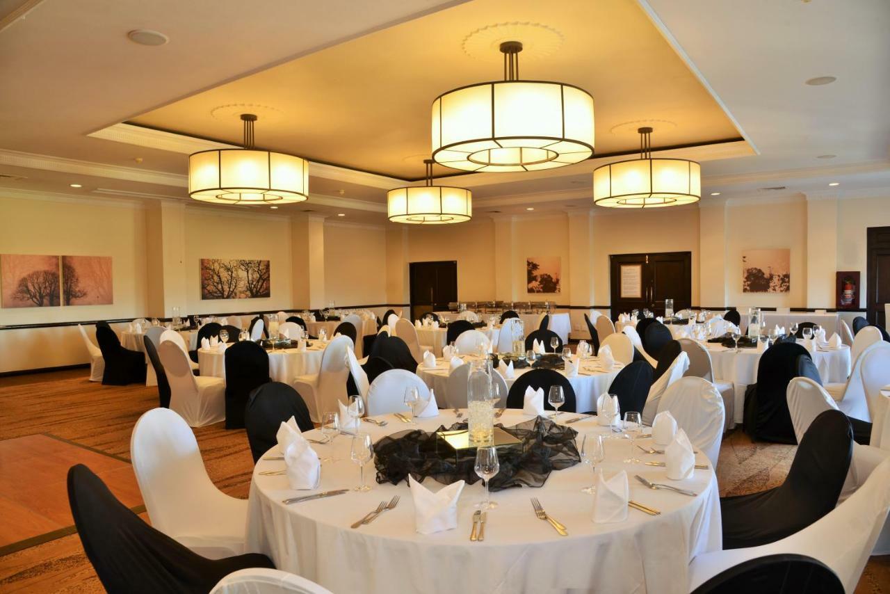 The Centurion Hotel Екстер'єр фото