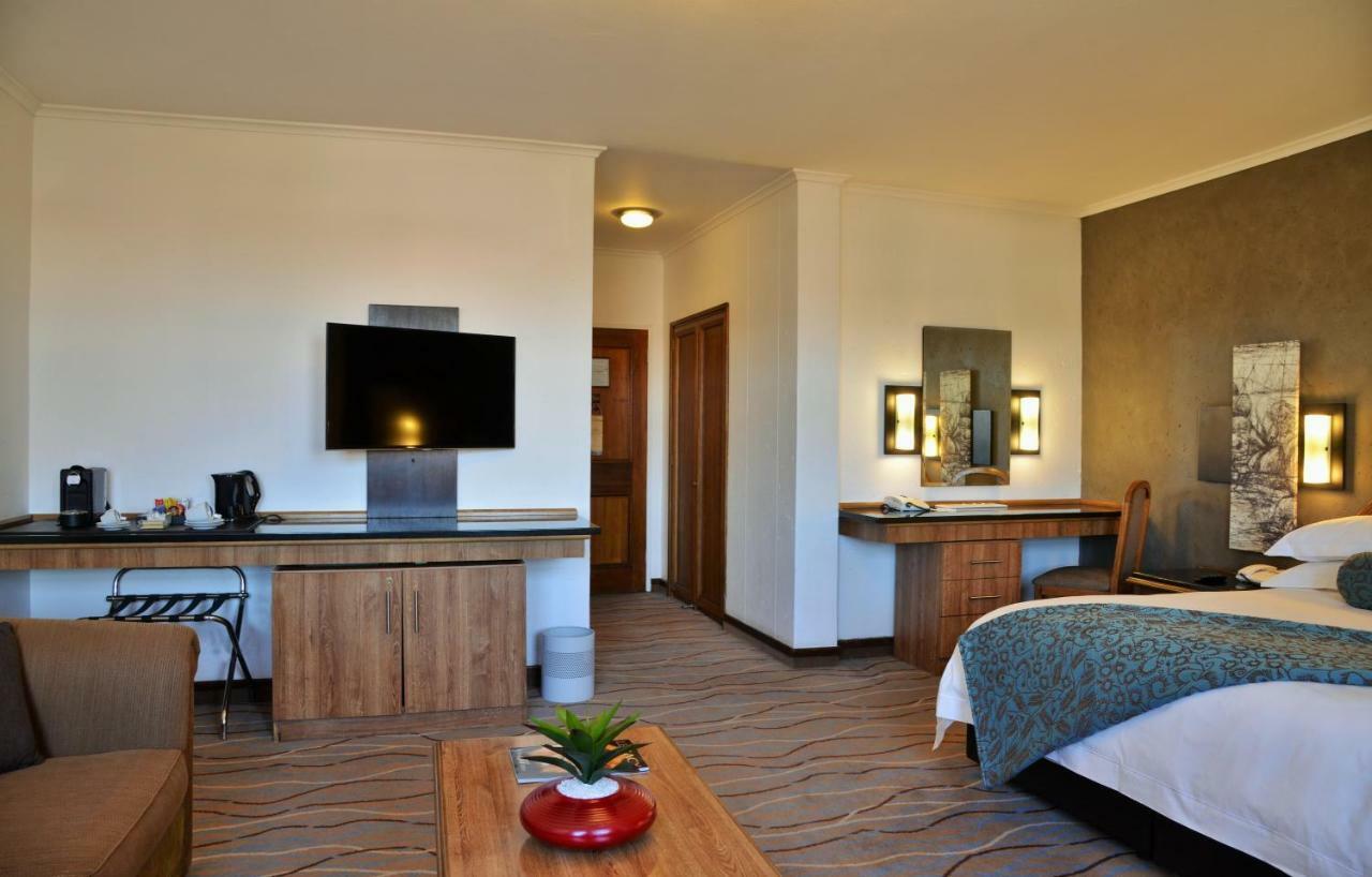 The Centurion Hotel Екстер'єр фото
