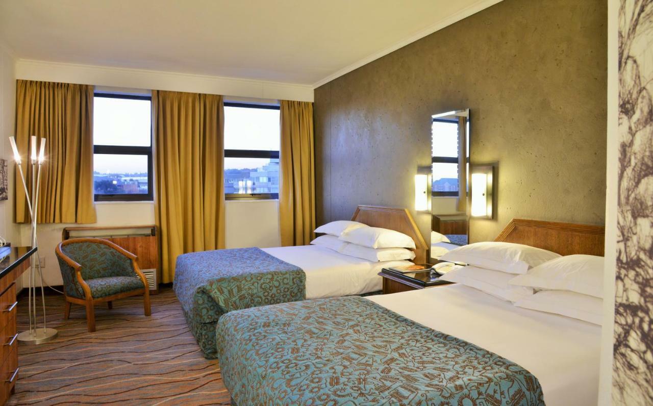 The Centurion Hotel Екстер'єр фото