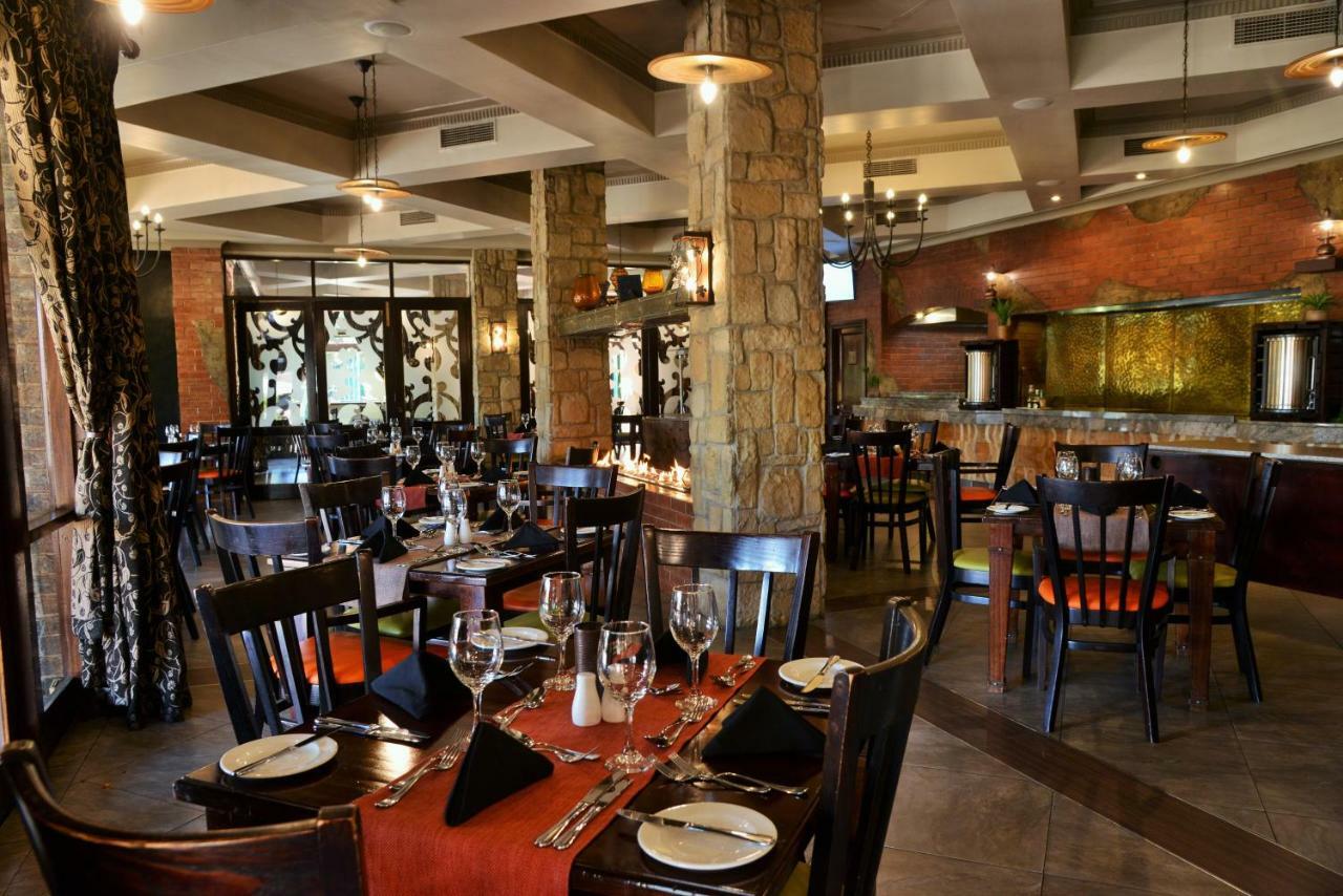 The Centurion Hotel Екстер'єр фото
