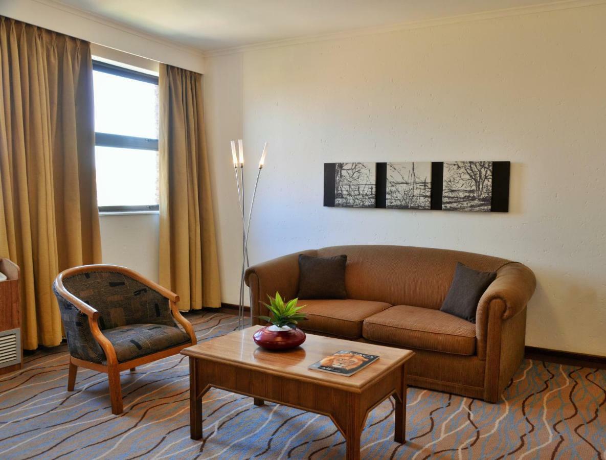 The Centurion Hotel Екстер'єр фото